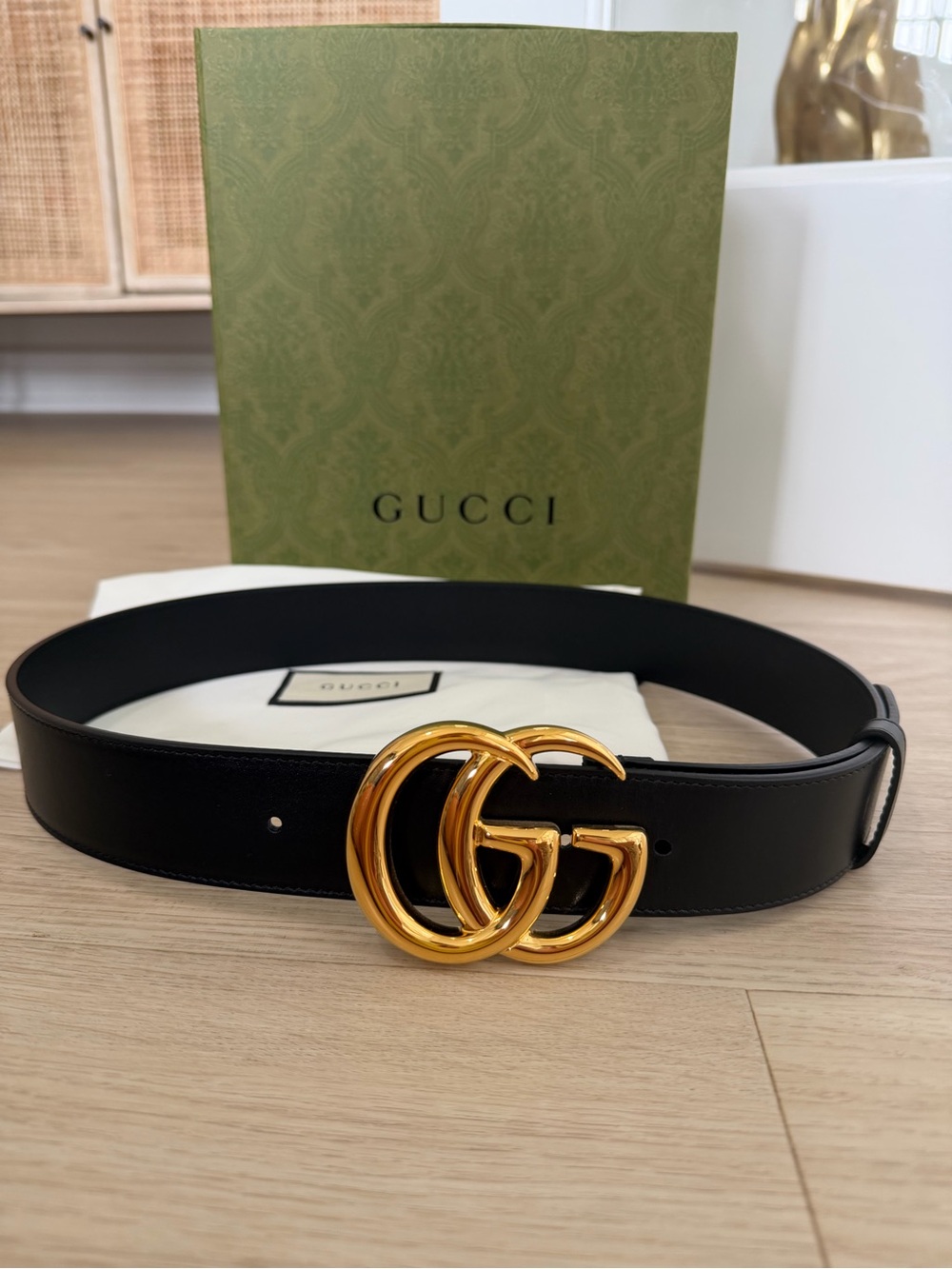NEW Gucci GG Marmont Black Leather Gold Buckle Belt